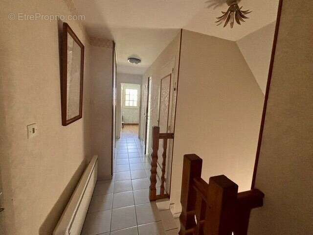 Maison 112 m² à Sainte-Suzanne-Sur-Vire  - photo 6