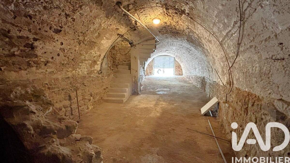 Photo 1 - Parking à FREJUS