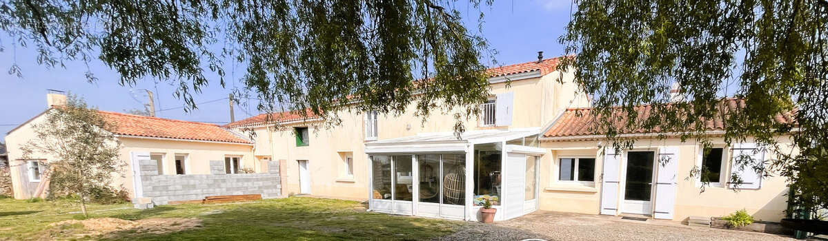 Maison à SAINTE-FLAIVE-DES-LOUPS