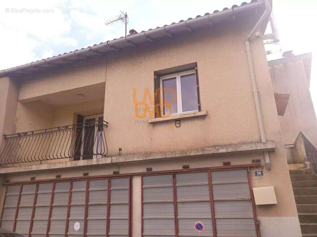 Maison à DECAZEVILLE