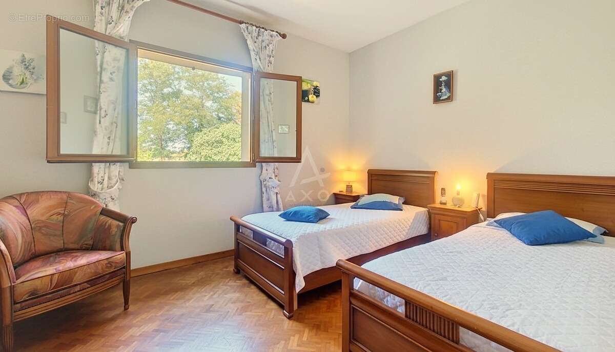 Magnifique maison de 180m2 sur la commune de BERNOS BEAULAC - photo 9