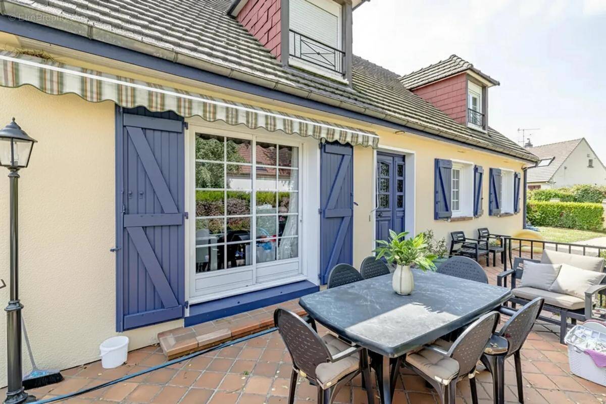 Maison à ORRY-LA-VILLE