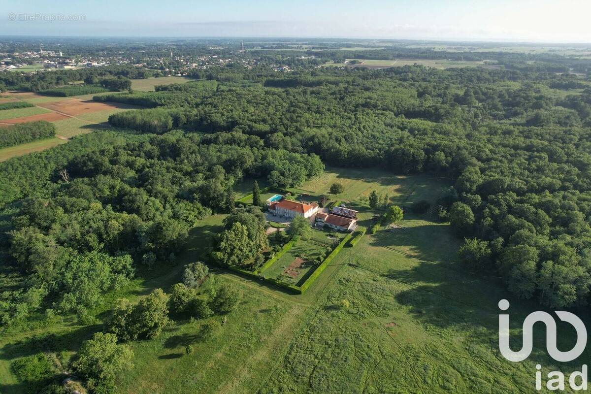 Photo 1 - Maison à LESPARRE-MEDOC