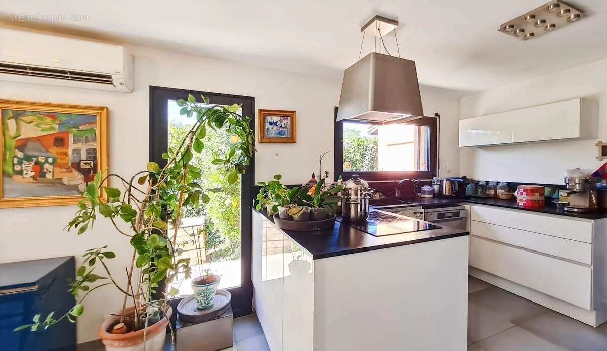 Maison à VILLENEUVE-LES-AVIGNON