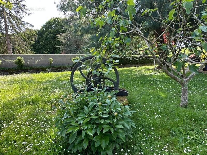 Maison à VARENNES-SUR-LOIRE