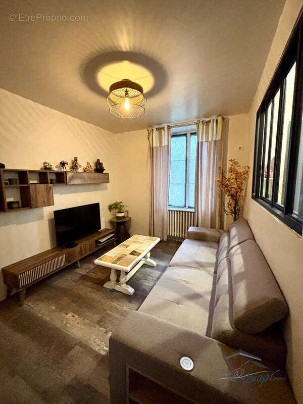 Maison à JANVILLE-SUR-JUINE