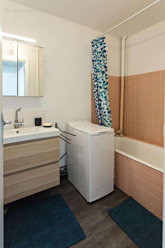 Appartement à VARAVILLE
