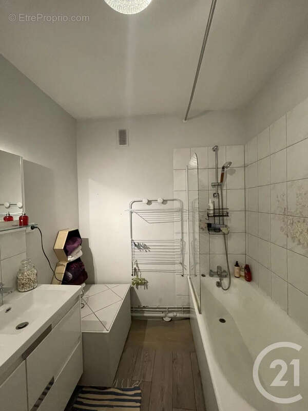 Appartement à MOULINS