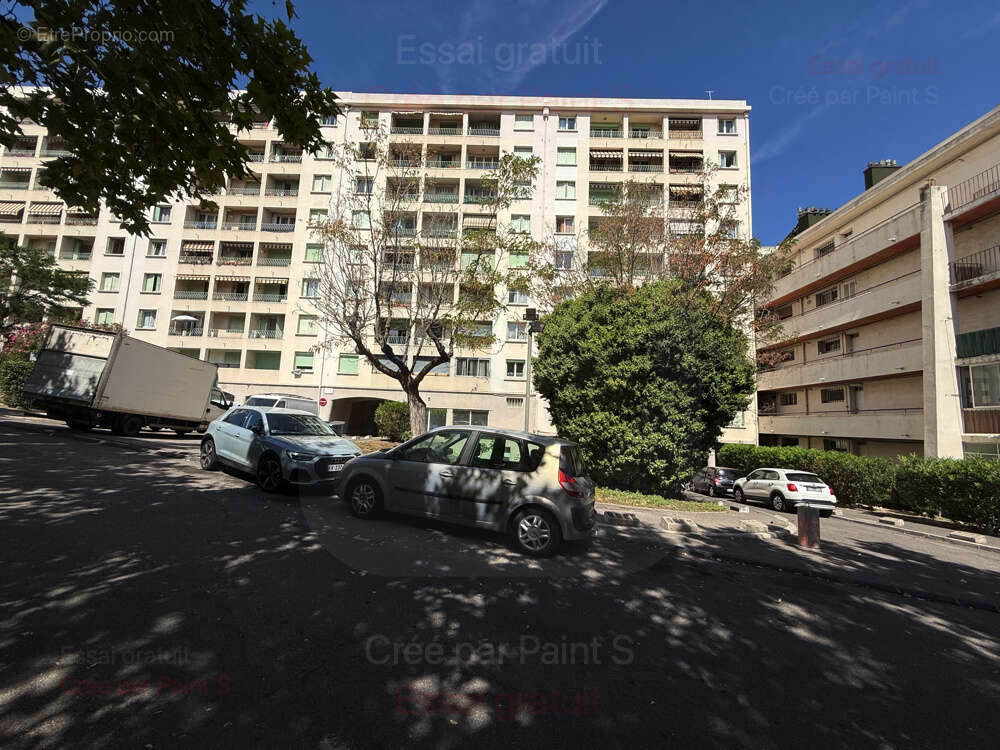 Appartement à MARSEILLE-14E