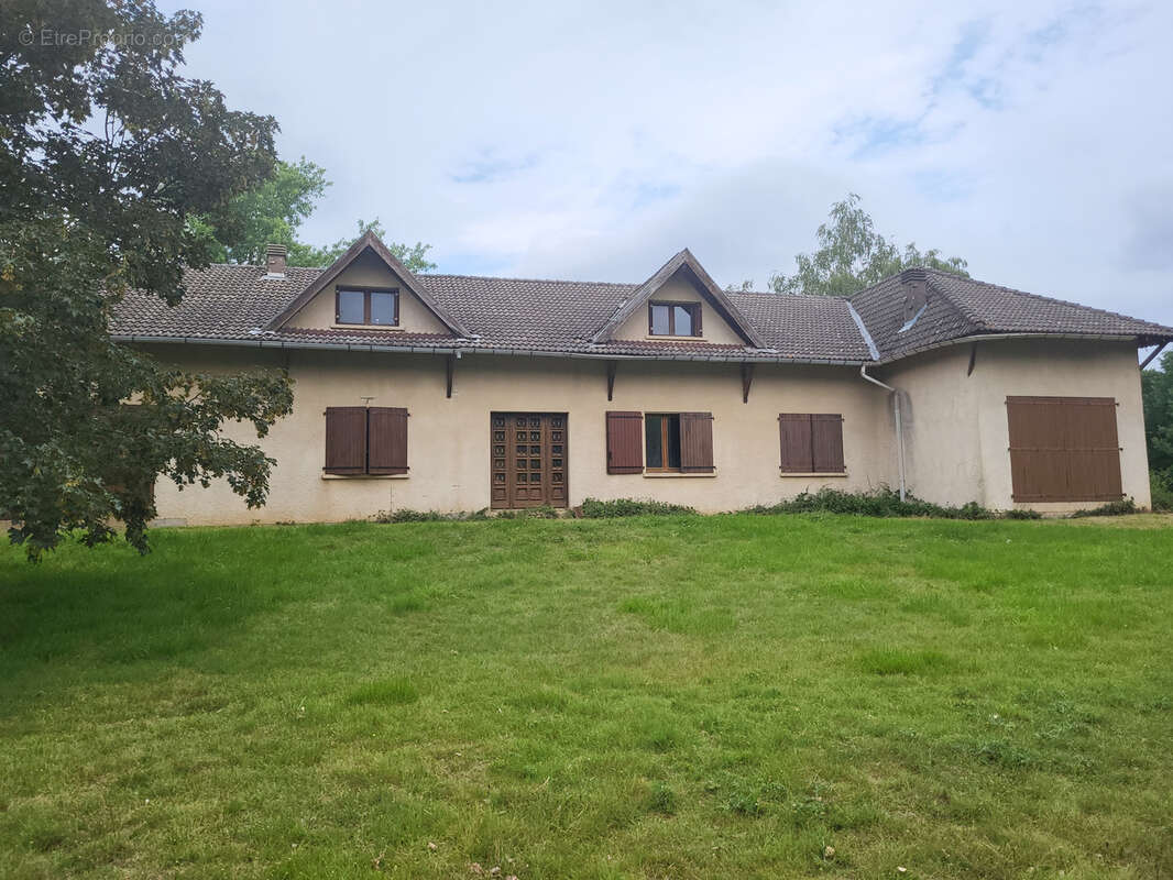 Maison à SOUAL