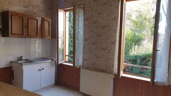 Appartement à SAINT-LEONARD-DE-NOBLAT