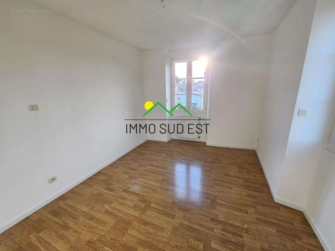 Maison à SAINT-MARCEL-LES-VALENCE