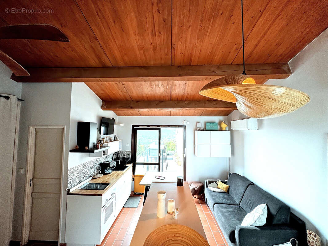 Appartement à LA LONDE-LES-MAURES