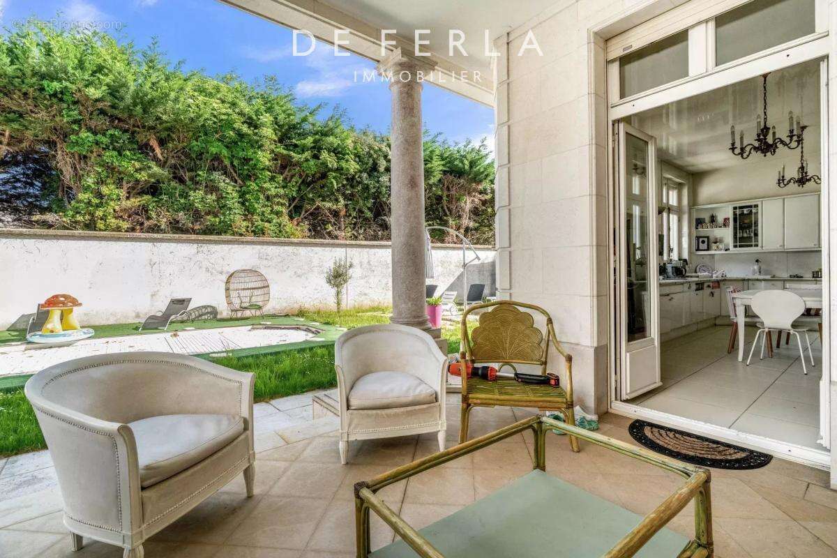 Maison à SAINT-MAUR-DES-FOSSES