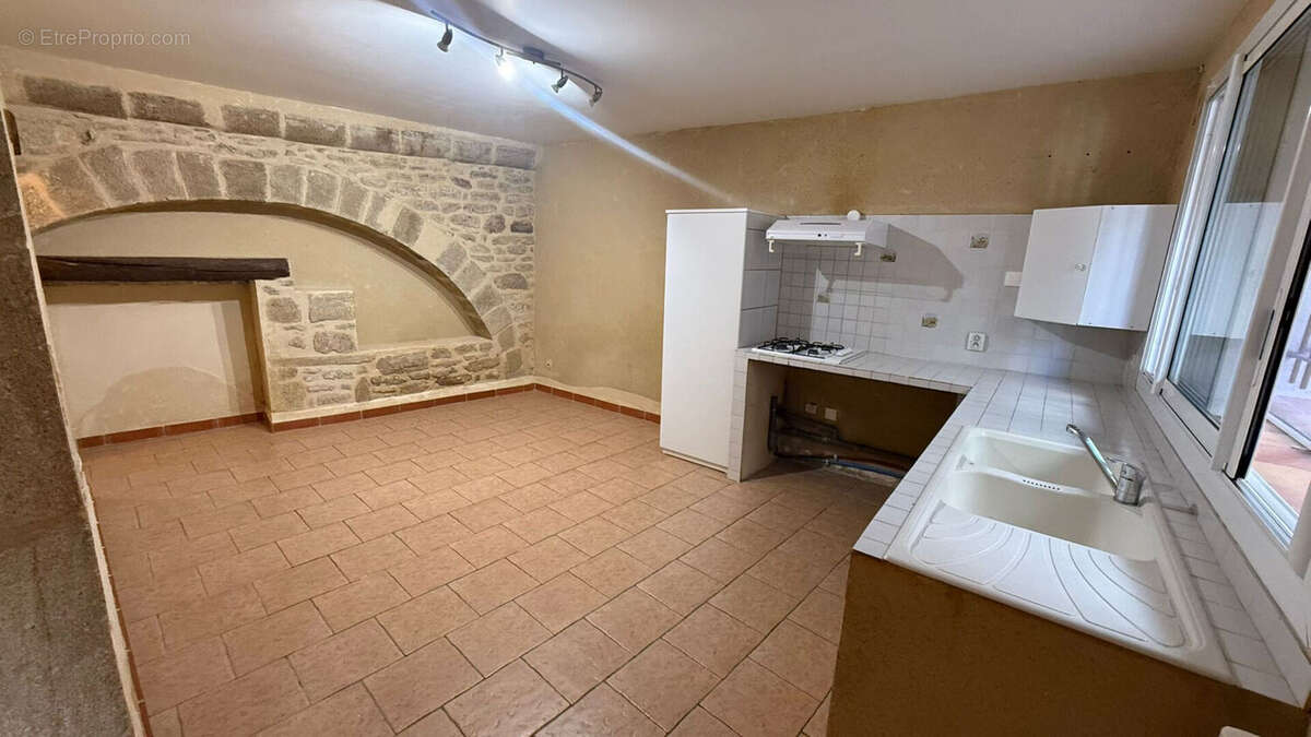 Maison de village en pierre apparente, Sernhac - photo 2