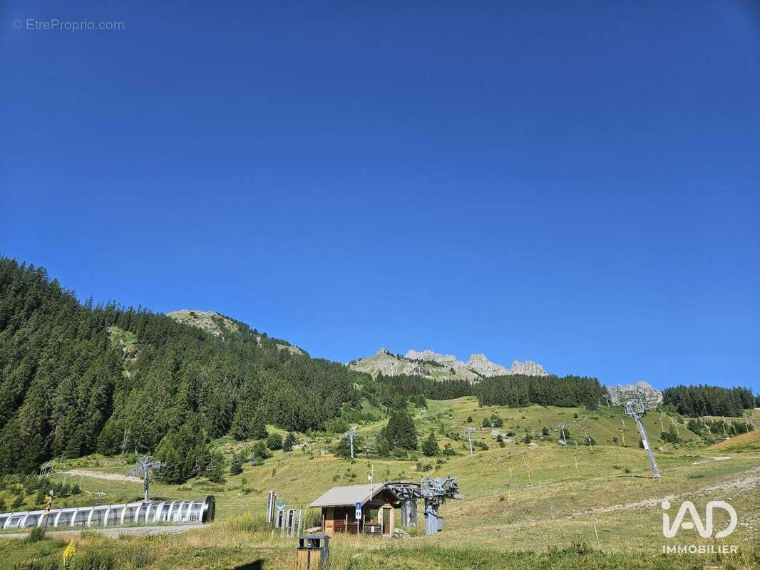 Photo 8 - Commerce à REALLON