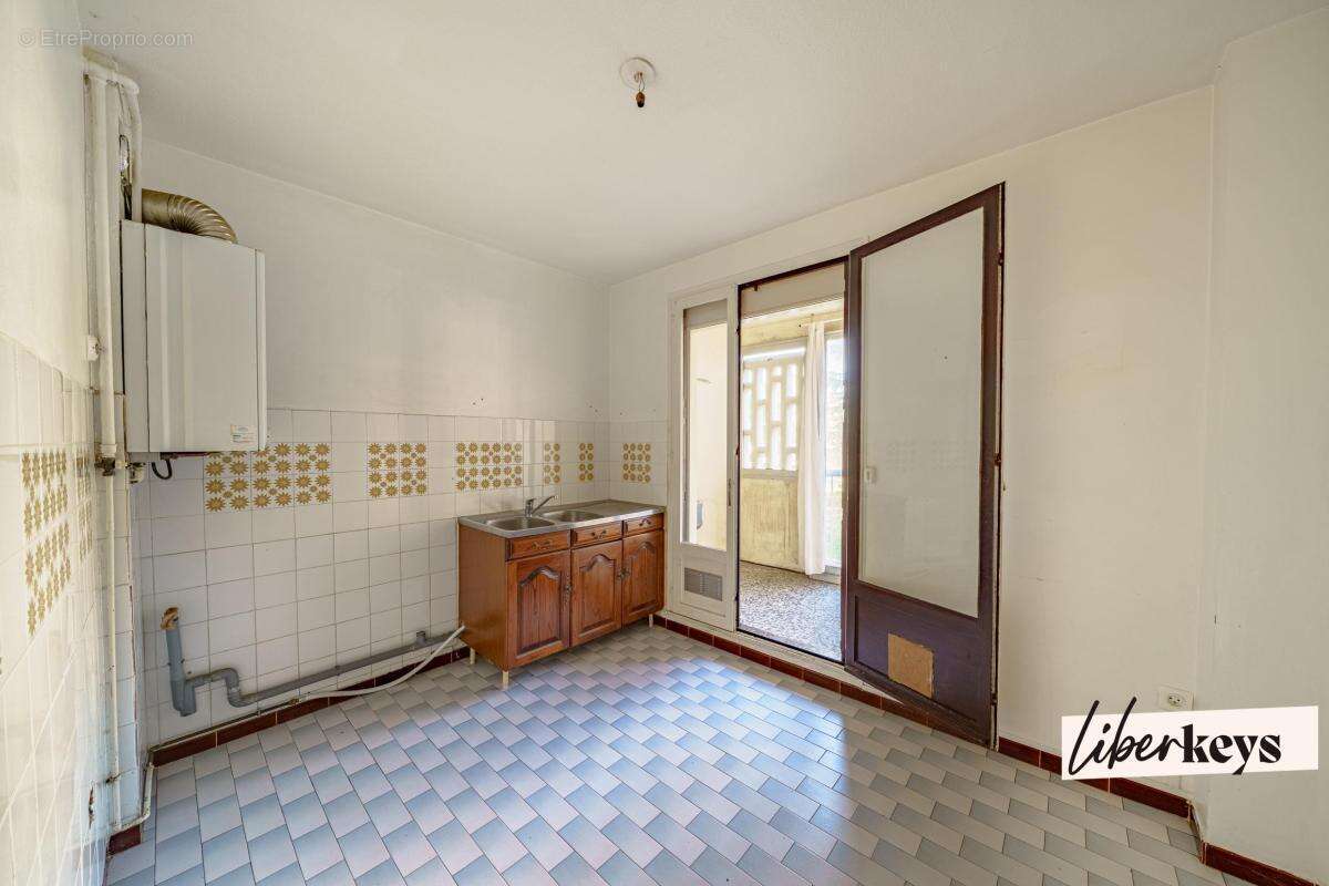 Appartement à MARSEILLE-8E
