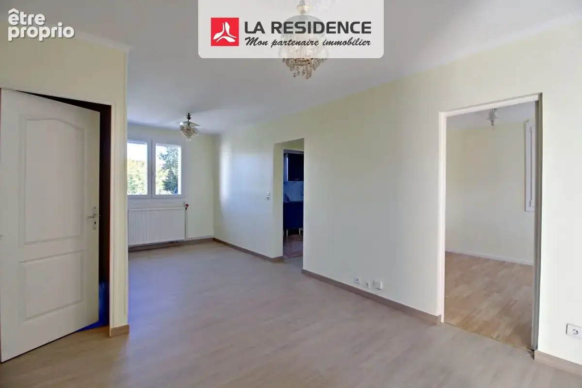 Maison 5 pièces 88 m² à vendre à Les Mureaux (78130) - photo 2