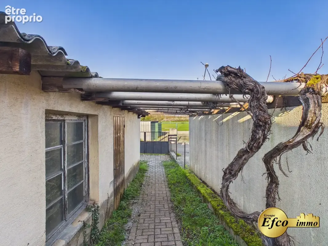 Maison 5 pièces 105 m² à vendre à Village-Neuf (68128) - photo 5