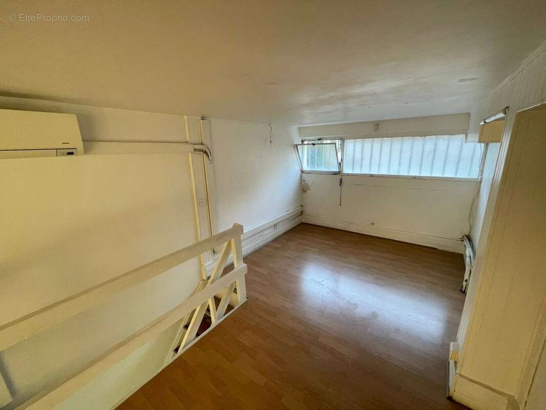 Commerce à MARSEILLE-5E