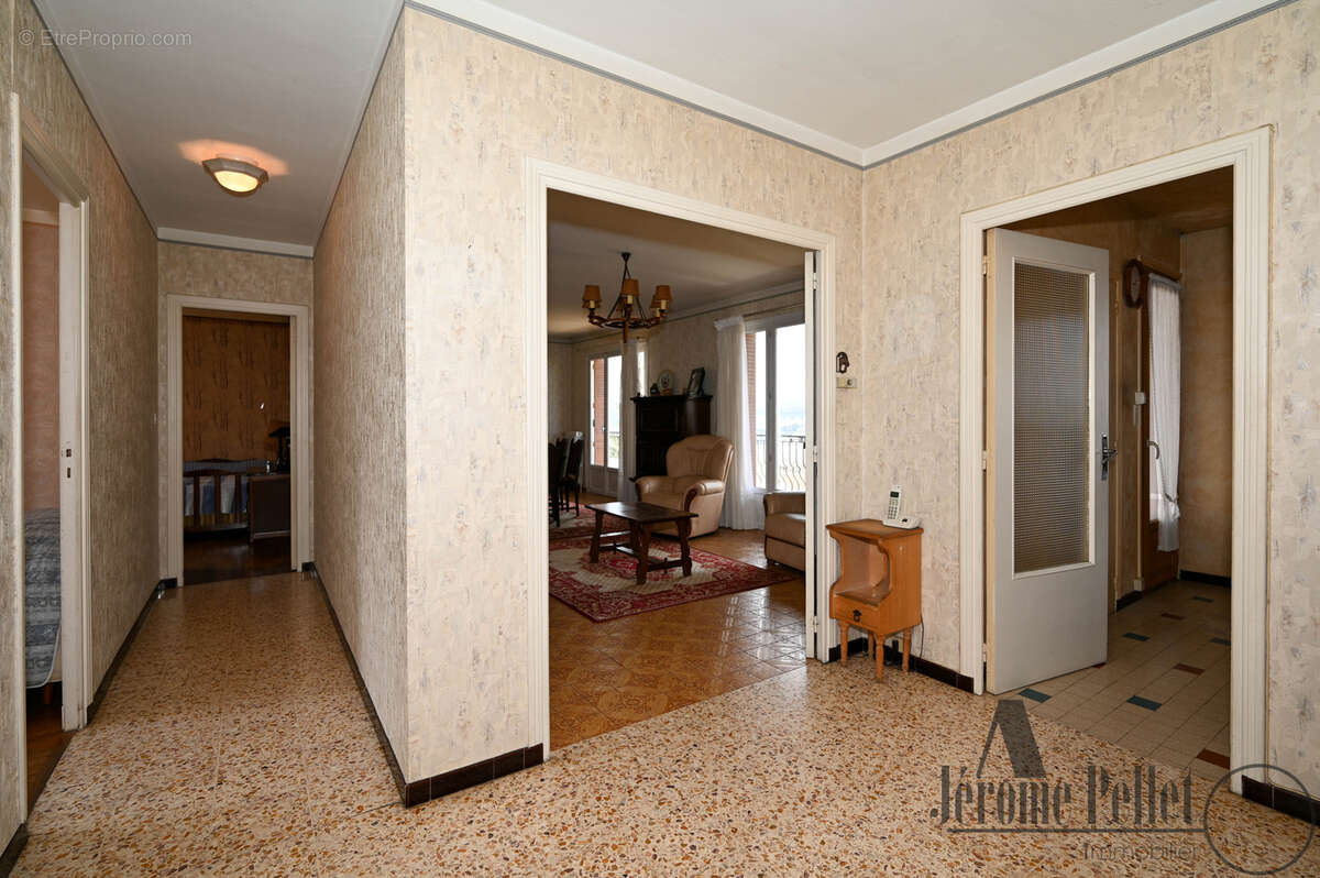 Maison à TERNAY