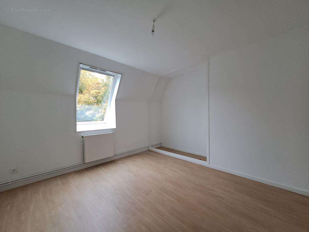 Maison à BRUAY-LA-BUISSIERE