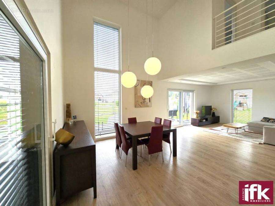 Maison à URSCHENHEIM