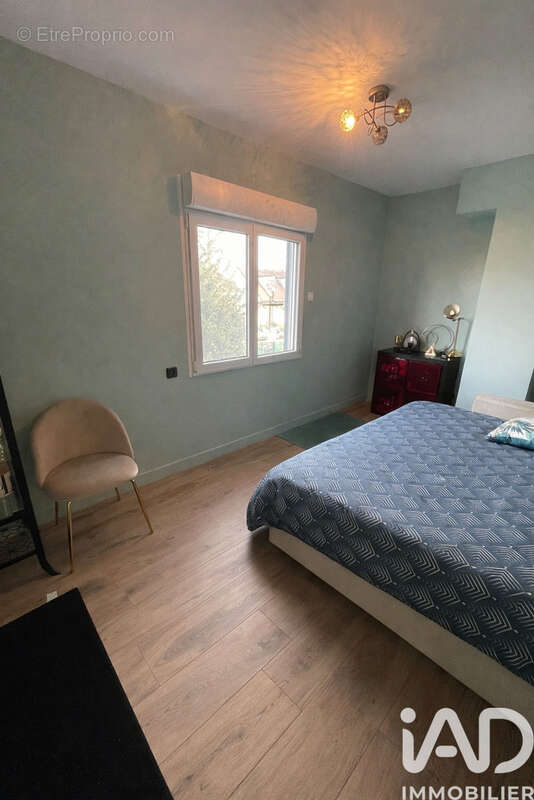 Photo 4 - Maison à MONTIGNY-LES-CORMEILLES