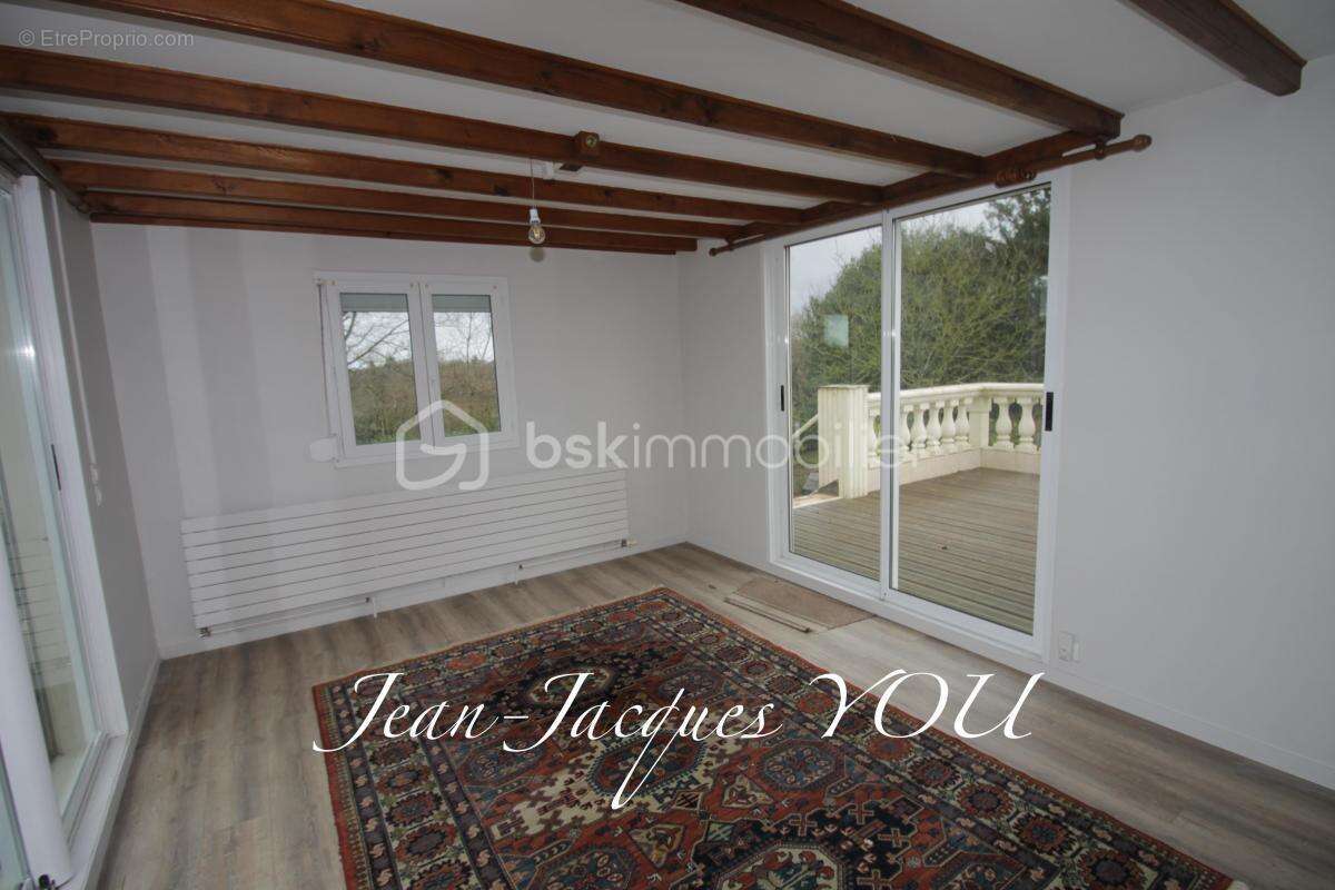 Maison à VILLEDIEU-LES-POELES