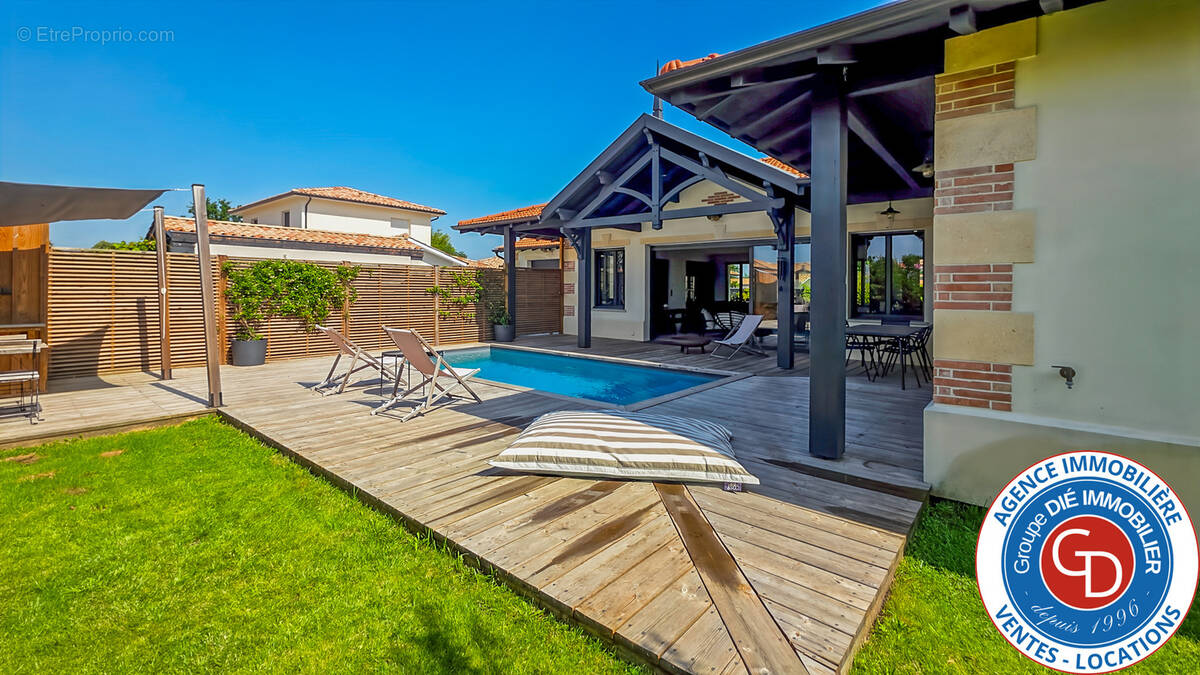 Maison à MIOS