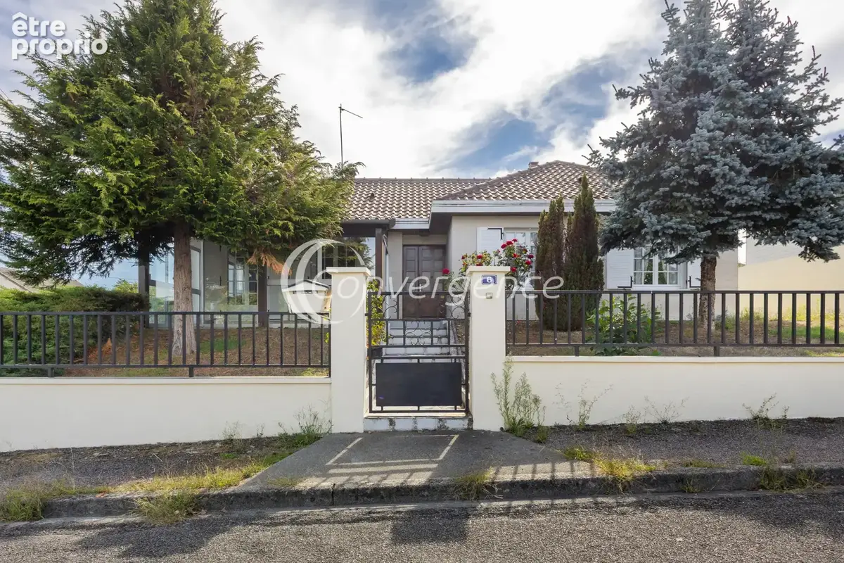 Photo Maison à Saint-Junien au prix de 149 600€
