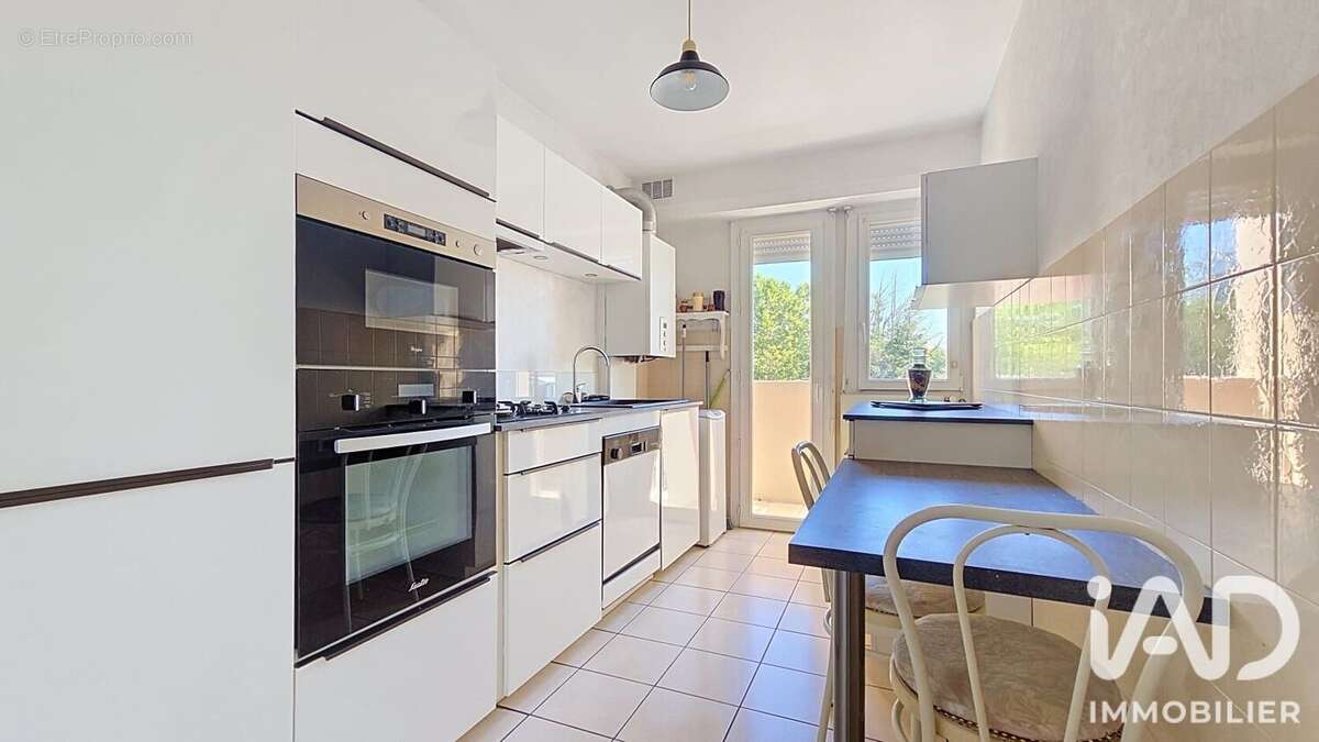 Appartement 106 m² à Bizanos  - photo 6
