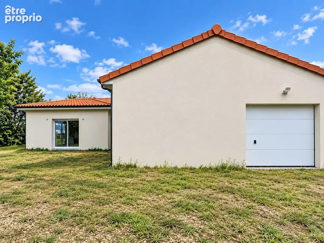 Maison 5 pièces 141 m² à vendre à Cournon-D'auvergne (63800) - photo 2