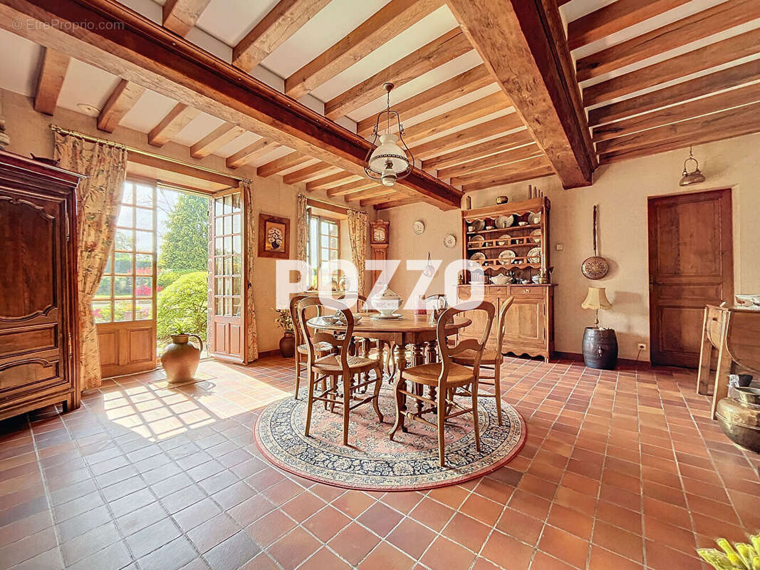 Maison à SAINT-SAMSON-DE-BONFOSSE