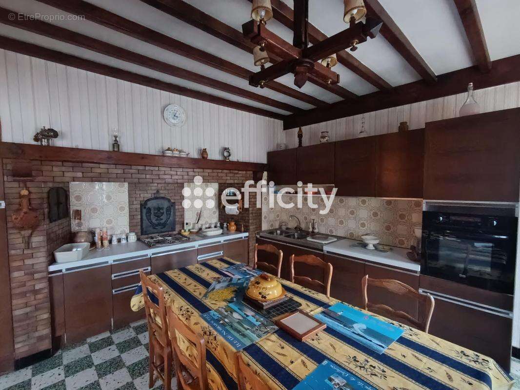 Maison à EAUCOURT-SUR-SOMME