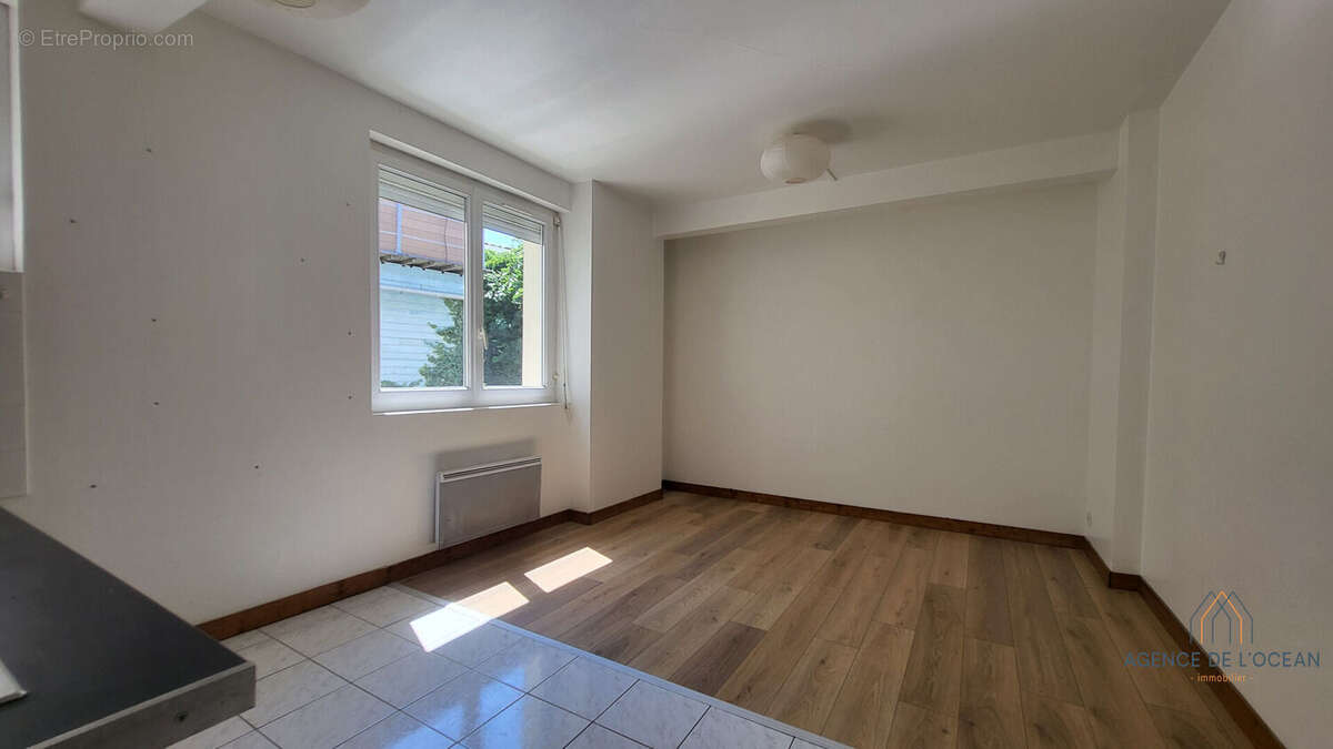 Appartement 3 pièces à vendre au dernier étage à Le Palais, Belle-Île-en-Mer - photo 2