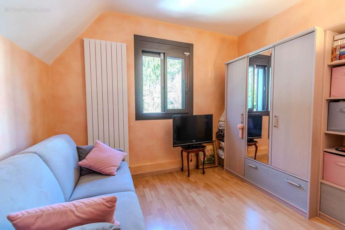 Maison à MONTMORENCY