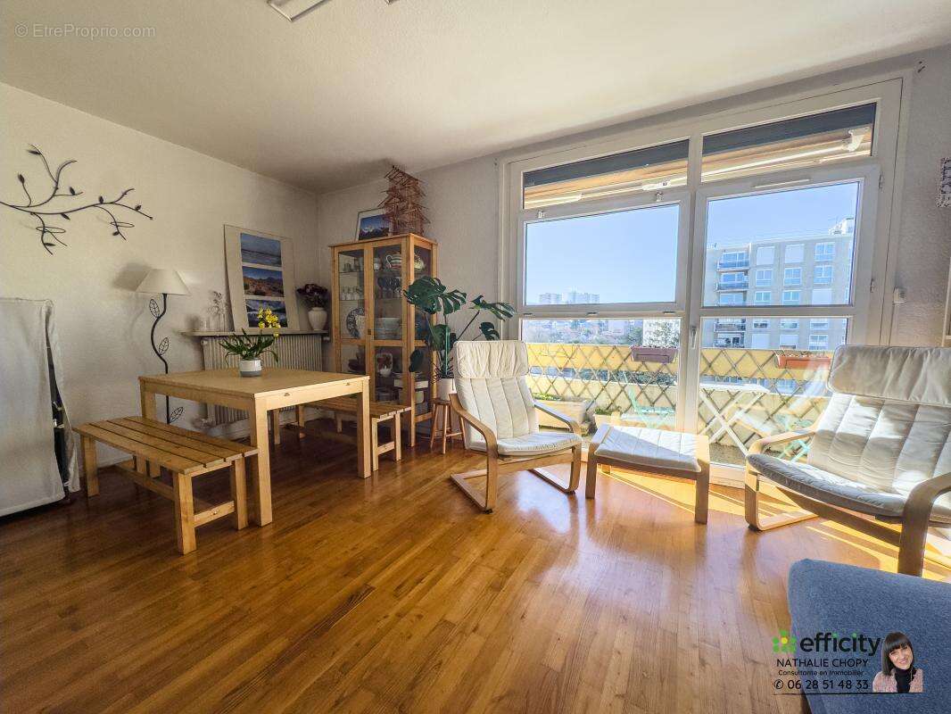 Appartement à SAINT-ETIENNE
