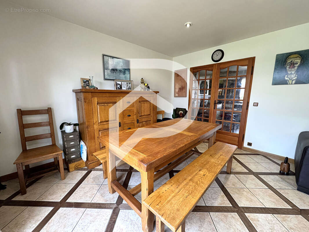 Maison à PRUNAY-LE-TEMPLE