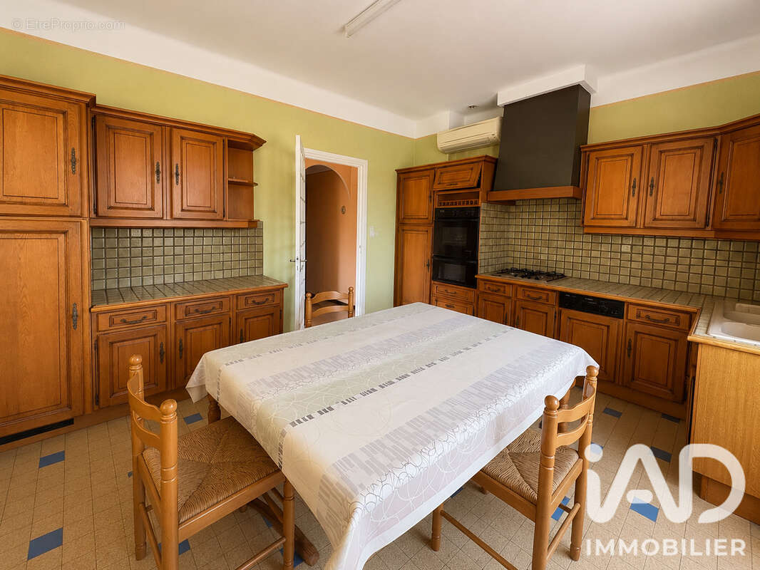 Maison 137 m² à Saint-Sernin  - photo 7
