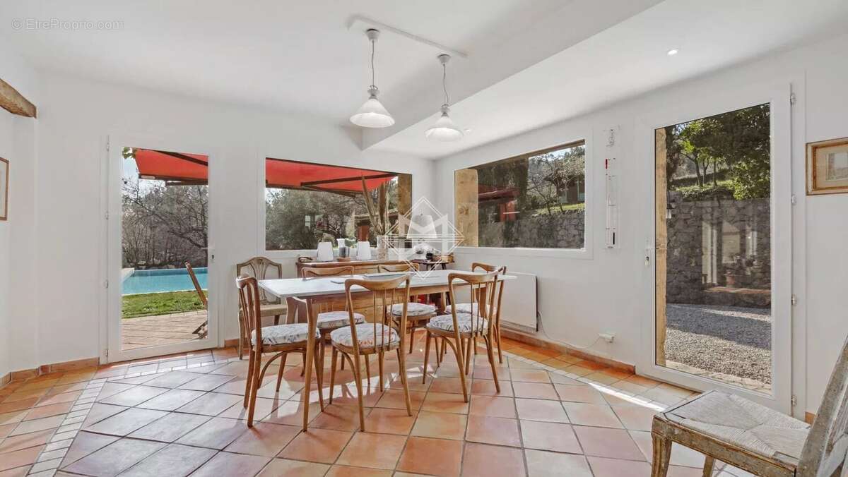 Canton de Fayence – Charmante maison provençale avec vue sur le vieux village - photo 17