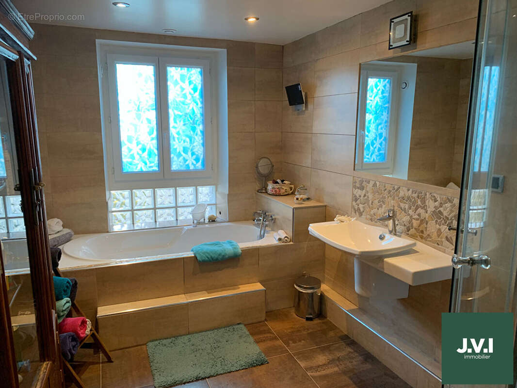 Maison à MONTMORENCY