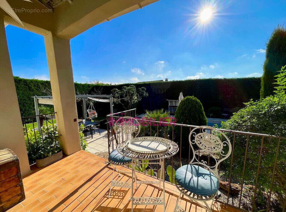 Maison 134 m² à Caumont-Sur-Durance  - photo 9