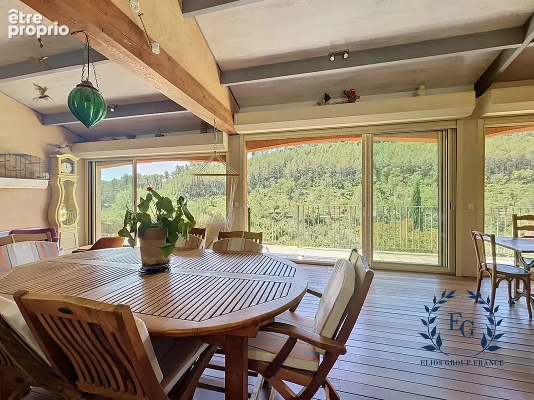 Maison 6 pièces 198 m² à vendre à Vins-Sur-Caramy (83170) - photo 7