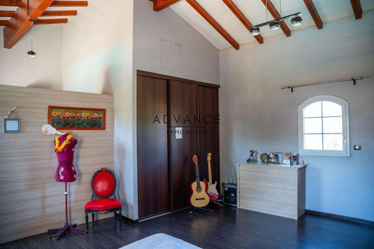 Villa 6 pièces 231 m² - photo 15