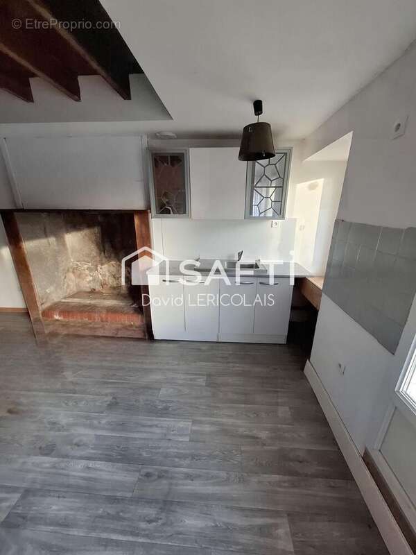 Photo 5 - Parking à DANGY