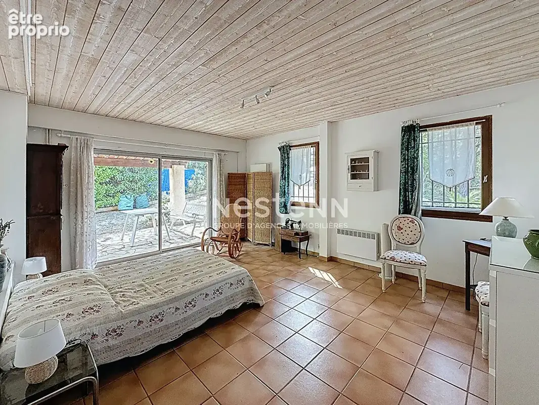 A VENDRE -Maison Le Cannet Des Maures 6 pièces 156 m2-Terrain 3580m2- Piscine,Carport,sous-sol - photo 8