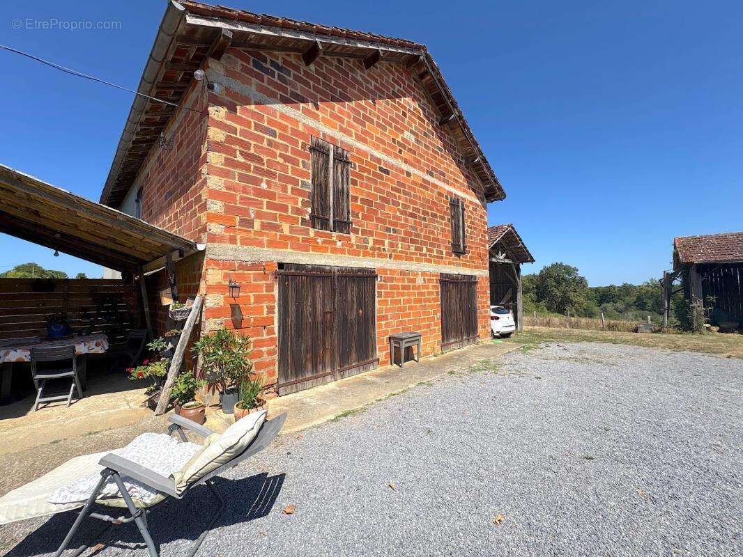 Maison à vendre 5 pièces 165m2 avec dépendances Proche de LE HOUGA (32) - photo 20