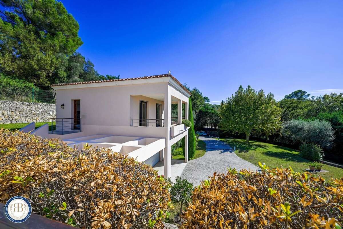 Maison à MOUGINS