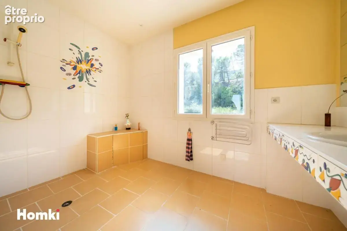 Proche Aix en Provence  – Villa d’exception avec appartement indépendant, piscine et prestations énergétiques remarquables - photo 16